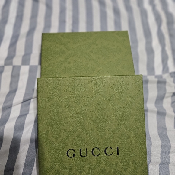 Empty Gucci Box - Picture 3 of 5